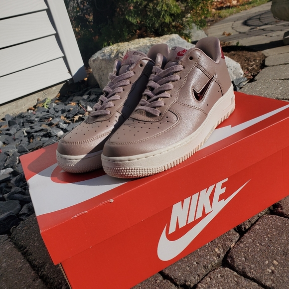 Shoes - Picture 4 of 6